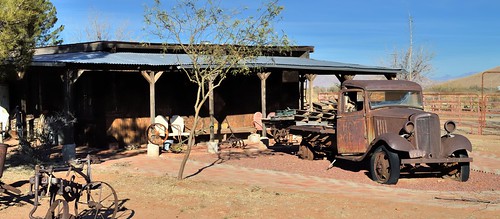 auto old arizona sky usa house building tree abandoned architecture rural countryside backyard rust automobile country ruin vehicle residential pearce scrub miningtown nikond3200 oldstructure cochisecounty 2013 sulphurspringsvalley edk7 1930schevroletflatbedtruckwreck