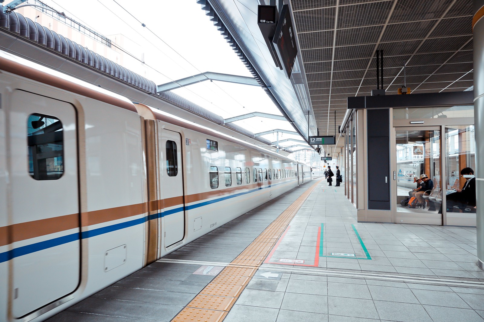 北陸新幹線E7系 @長野駅