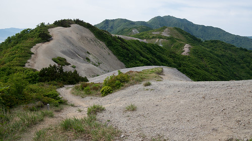 mountain japan trekking island spring hiking 日本 niigata 山 sado 春 新潟 佐渡 登山 佐渡島