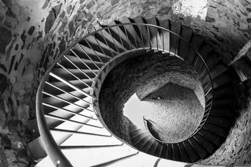 bw stairs spiral eifel canoneosm canonefm1855isstm