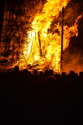 england festival fire buster wicker paganism pagan beltane wickerman butserancientfarm hampghire