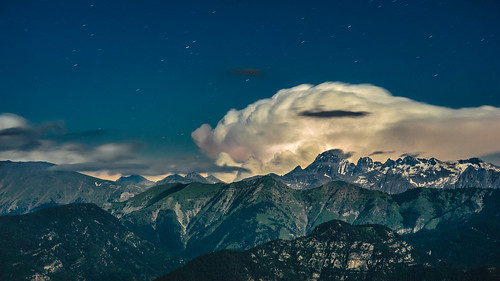 montagne mount alpes french france sony a7 canon fd 135mm f28 longuepose longexposure nuit night etoiles stars moon lune moonlite moonlight clouds nuages lightning éclairs lightroom coted’azur argentera 169