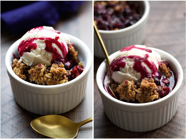 Quick and Easy Blueberry Crisp with Oats and Pecans! This is the simplest, most delicious dessert ever! #blueberries #blueberrycrisp #blueberrycrumble #summer | Littlespicejar.com