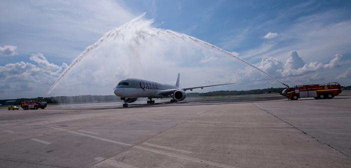 Qatar Airways launches Asia's first A350XWB service to Singapore Changi Airport - Alvinology