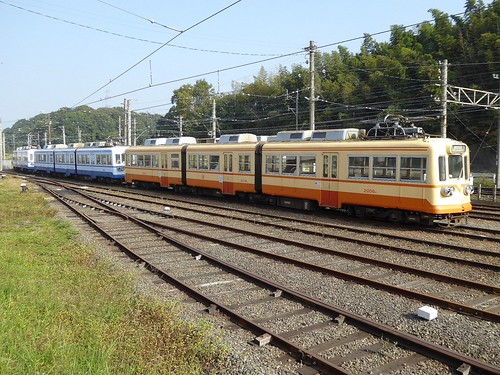 japan tram kyushu