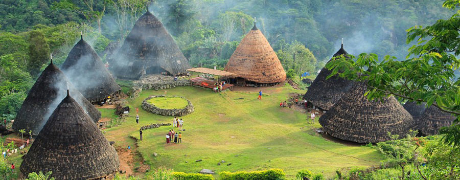 7. Waerebo traditional village via minakmataphotography.wordpress.com