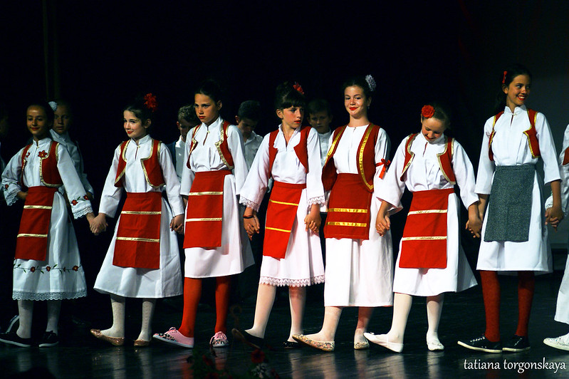 Девочки из ансамбля "Prosvjeta"