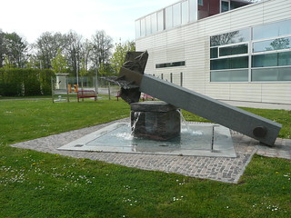 moderner Brunnen in Halle
