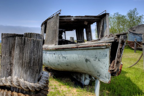 old usa wisconsin digital america canon geotagged boat wooden fishing north vessel greatlakes shore northamerica fishingboat canoneos lakesuperior hdr dilapidated cornucopia relic 1740l northernwisconsin commercialfishing photomatix tonemapping greatlakesregion cornucopiawisconsin canon6d bayfieldcounty bayfieldpeninsula lakesuperiorregion bayfieldcountywisconsin siskiwitbaypark