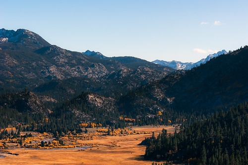 california autumn usa mountains sonora river stream pass autumncolours vista aspen sierranevada pineforest monocounty californiahw108