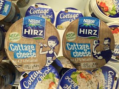 Nestlé Hirz Hüttenkäse 30% Preisaufschlag für identisches Produkt