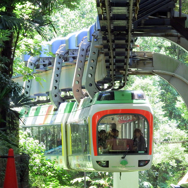 Ueno Zoo Monorail 上野懸垂線(上野モノレール) 40形