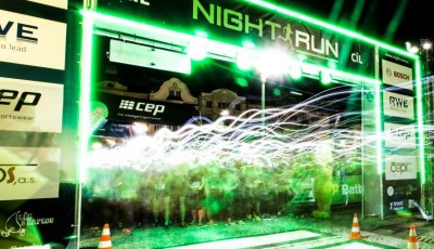 Běžci opět po roce rozsvítí noční Brno