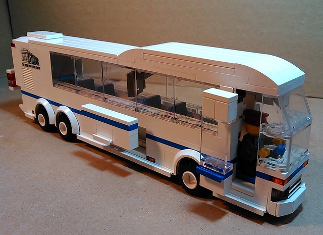 Classic Town - 3-axle Coach, Bus - LEGO Town - Eurobricks Forums