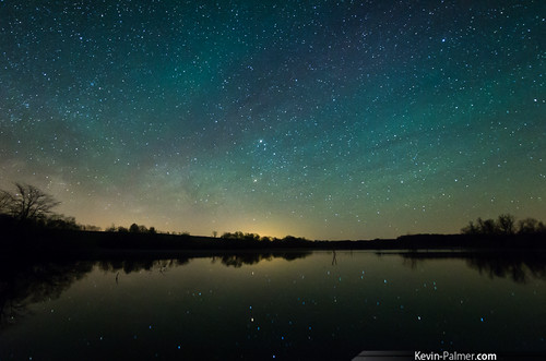morning sky reflection green water night dark stars early spring space iowa clear galaxy astrophotography april astronomy starry milkyway kevinpalmer keosauqua airglow lakesugema pentaxk5