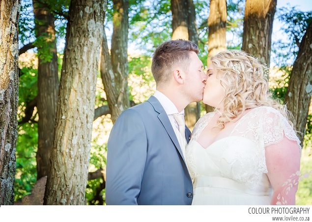 Bright and colourful Free State Wedding