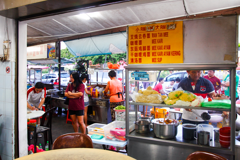 Coca Seafood Curry Mee Stall
