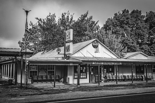 blackandwhite bw monochrome bench us blackwhite texas unitedstates bell flag seats generalstore leona cocacolasign