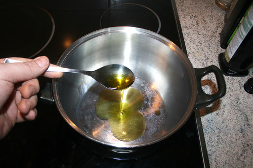 37 - Olivenöl erhitzen / Heat up olive oil