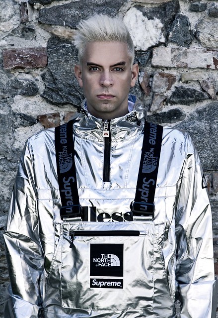 Photo：Timo Kohlenberg, Silver Supreme Outfit By vanes_hud