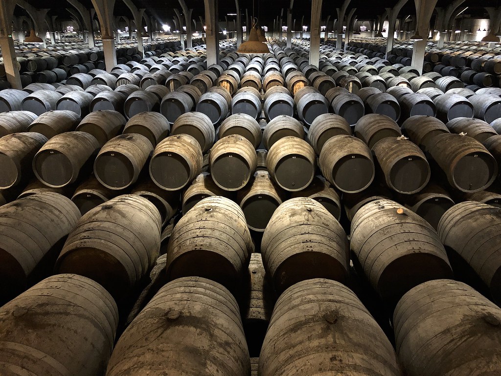 Jerez ja sherry | Grupo Estevezi