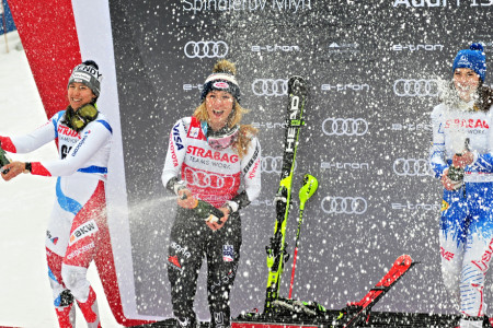 Slalom ve Špindlu vyhrála Shiffrinová, Vlhová skončila třetí