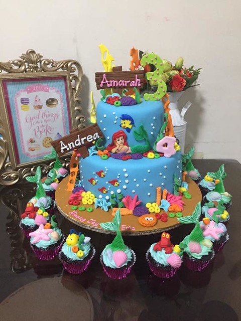 Cake by Playdough Cakes