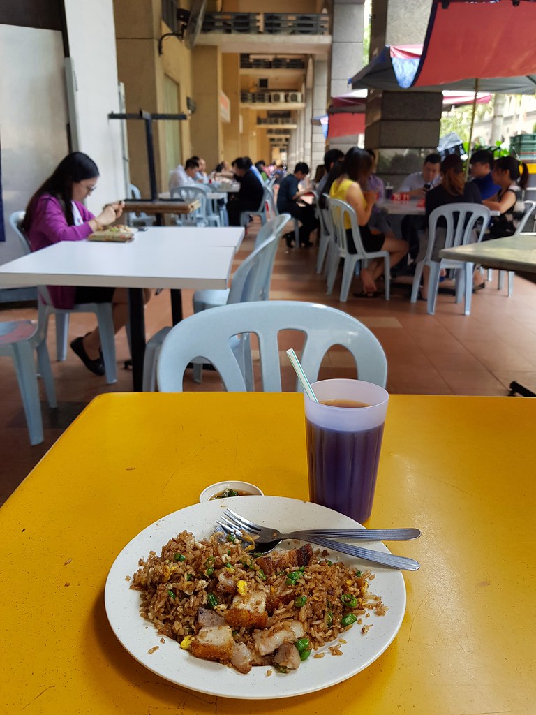 烧肉炒饭 Roasted Pork Fried Rice rm$9.50 @ Restoran Happy Chef corner at Phileo Damansara 1