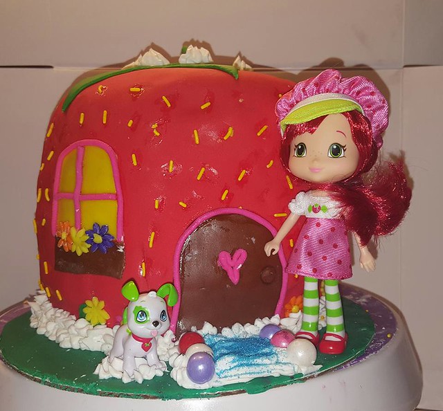 Cake by Tina's Cake Kreations