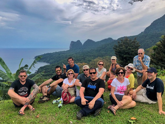 El grupo del primer viaje de autor a Santo Tomé y Príncipe en el mirador Terreiro Velho