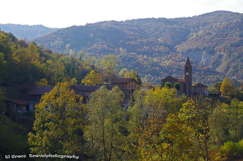 italy travel autumn pentax pentaxk50 liguria landscape view nature trees forest wood hill mediterranee mountains village church