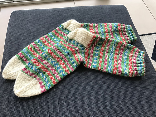 Connie (knitnut246)’s Fairy Light Socks
