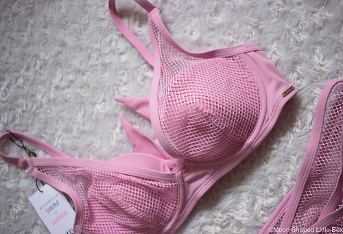 Light_pink_bikini