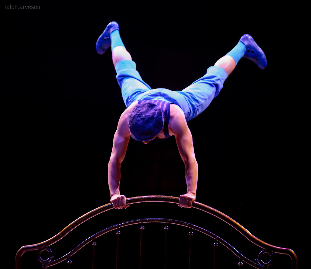 Cirque du Soleil Corteo | Texas Review | Ralph Arvesen