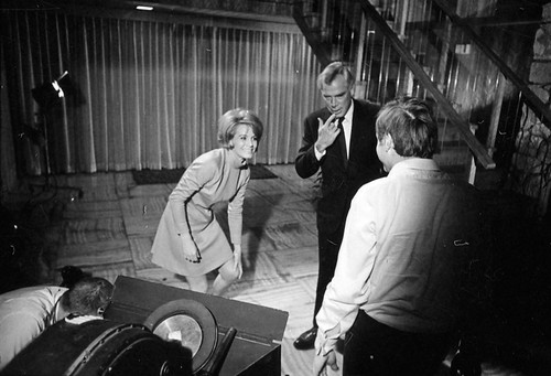 Point Blank - Backstage 1 - Angie Dickinson, Lee Marvin, John Boorman