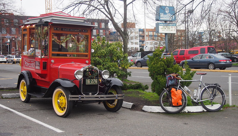 Crust Romanceur and Vintage Popcorn Car