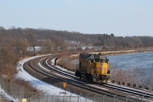 up trains gp15 sterling illinois