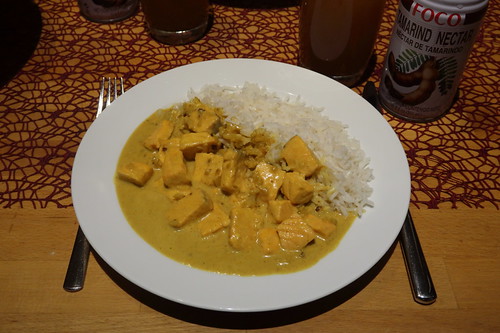 Schnelles Lachs-Curry zu Basmati-Reis (mein Teller)