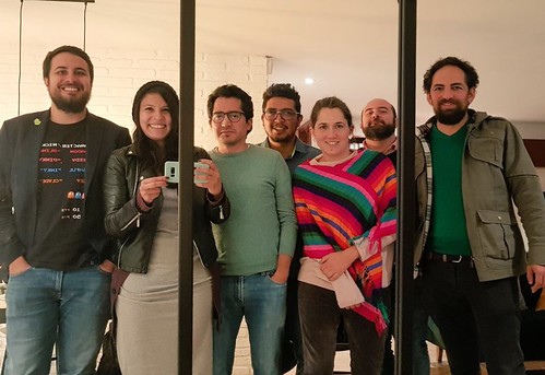 Equipo de Presunto Podcast: Sebastián Payán, Sara Trejos, Carlos Cortés, Pedro Vaca, María Paula Martínez, Santiago Rivas y Jonathan Bock. (Foto: Cortesía).