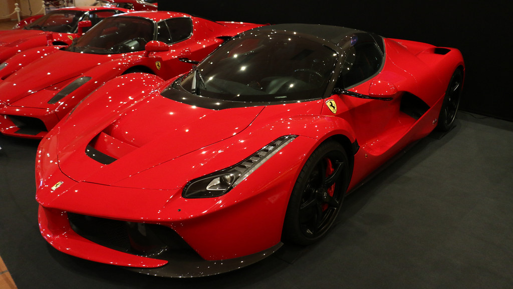 Expo. Ferrari à Monaco 33245665608_3cfb2d37a0_b