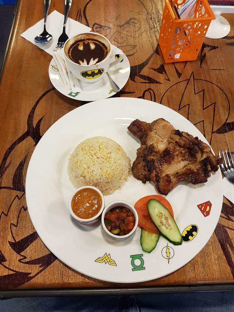 Heat Vision Chicken Rice rm$16 & Fear the Bat Latte rm$12 @ DC Comics Super Heroes cafe at PJ Phileo Damansara 1