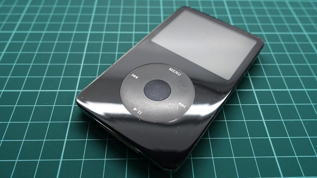 蘇州隨筆: iPod Classic 5th Generation 電池更換與改裝固態硬碟