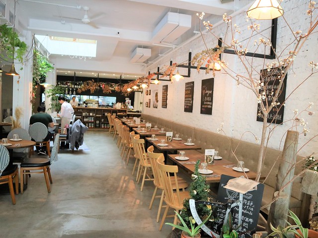 【台中】RISO RISO 里頌地中海餐酒館。勤美綠園道周邊歐式餐酒館，精緻餐點與舒適氣氛