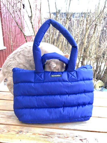 welcome fluffy vegan tote bag (that isn’t a cat bed), marimekko, jan 2019