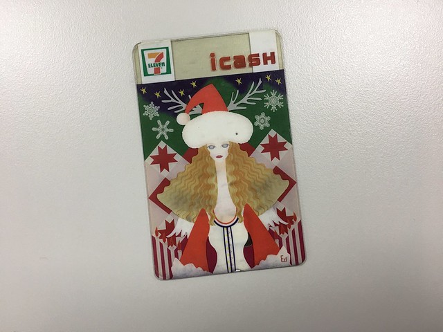 舊版 icash 一代卡，是接觸式晶片卡