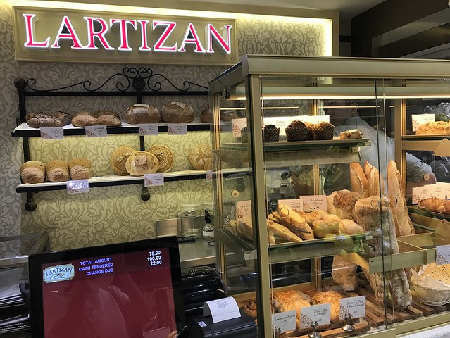 Lartizan bread