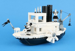 Review: 21317 Steamboat Willie