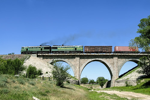 kazakhstanrailways ktz diesel turksib 2te10u viaduct