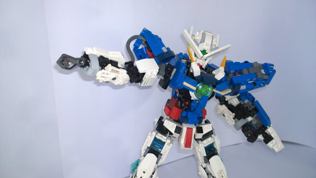 LEGO Gundam Exia GN-001
