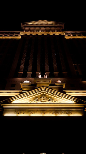 architecture hotel palace lasvegas vegas caesar gold roman casino outside landscape building yellow night